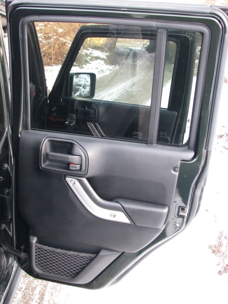 Jeep Wrangler III Unlimited Facelifting 2.8 DOHC I-4 Turbo CRD 200KM