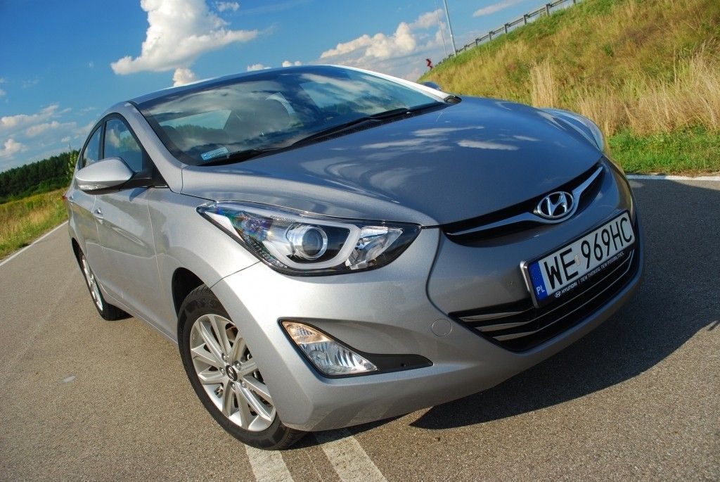 Hyundai elantra v