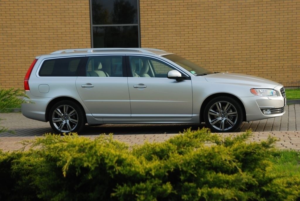 Volvo v70 iii