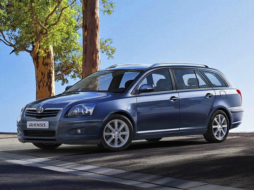 Toyota avensis 2006 год