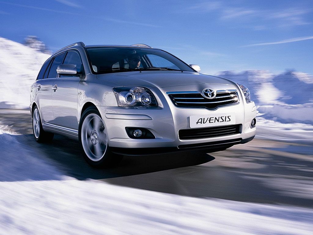 Toyota avensis 2006 год