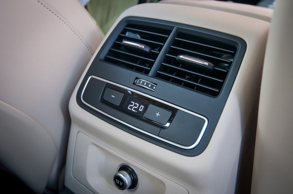 Audi a4 b9 салон