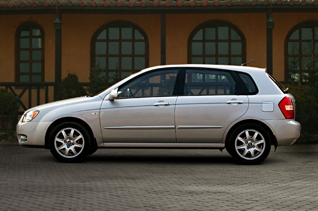 Kia cerato 2004
