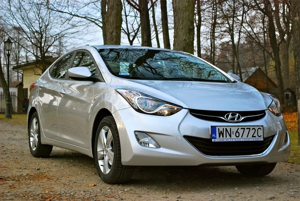 Hyundai elantra v