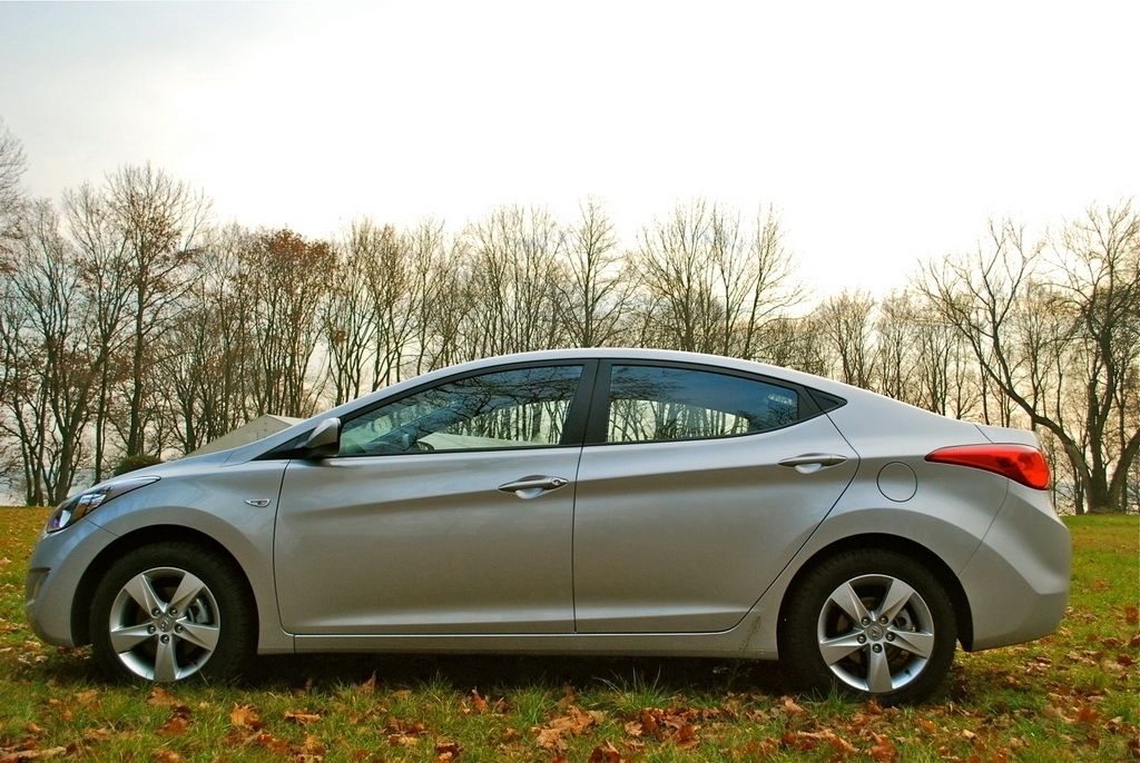 Hyundai elantra v