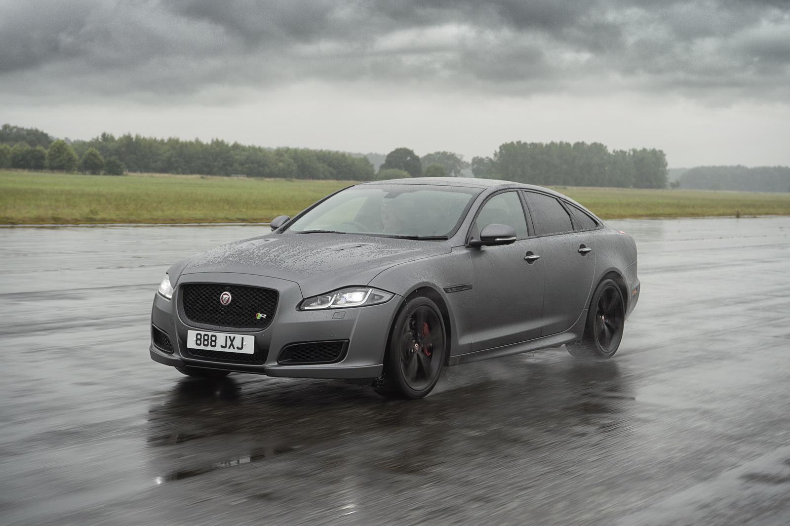 jaguar xjr575 (2018)