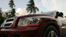 Dodge Avenger - lewy przedni reflektor - wyłączony