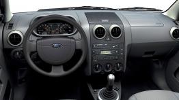 Ford Fusion 2002 - pełny panel przedni