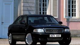 Audi A8 D2 Sedan 2.8 30V 193KM 142kW 1996-2000