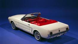 Ford Mustang I Cabrio 6.4 V8 280KM 206kW 1966-1970