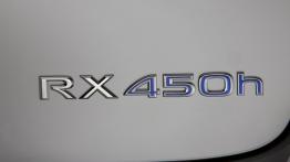 Lexus RX 450H - emblemat