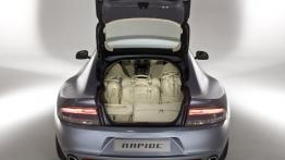 Aston Martin Rapide - tył - bagażnik otwarty