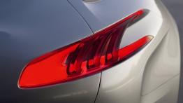 Peugeot SR1 Concept - prawy tylny reflektor - włączony