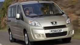 Peugeot Expert II - przód - reflektory wyłączone