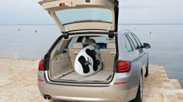 BMW Seria 5 F11 - bagażnik