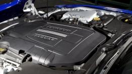 Jaguar XK 2012 - silnik