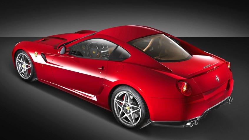 Ferrari 599 GTB Fiorano 6.0 V12 620KM 456kW od 2006