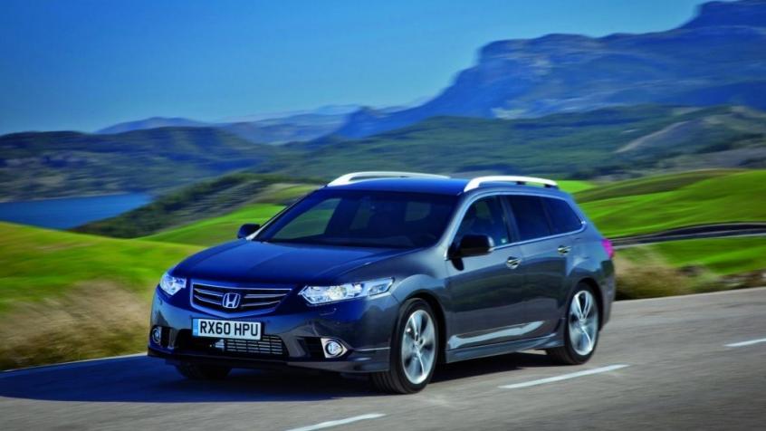 Honda Accord VIII Kombi - silniki, dane, testy • AutoCentrum.pl