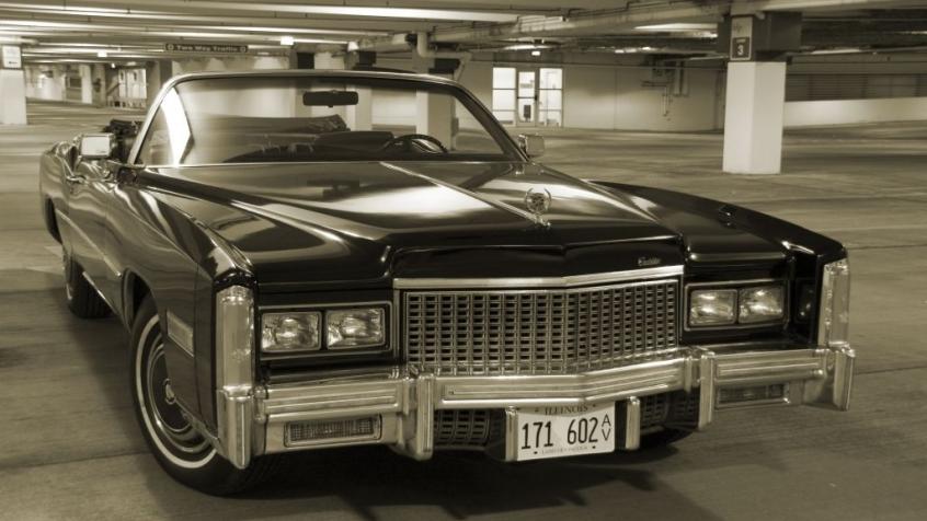 Cadillac Eldorado V Cabrio 7.0 180KM 132kW 1977-1978