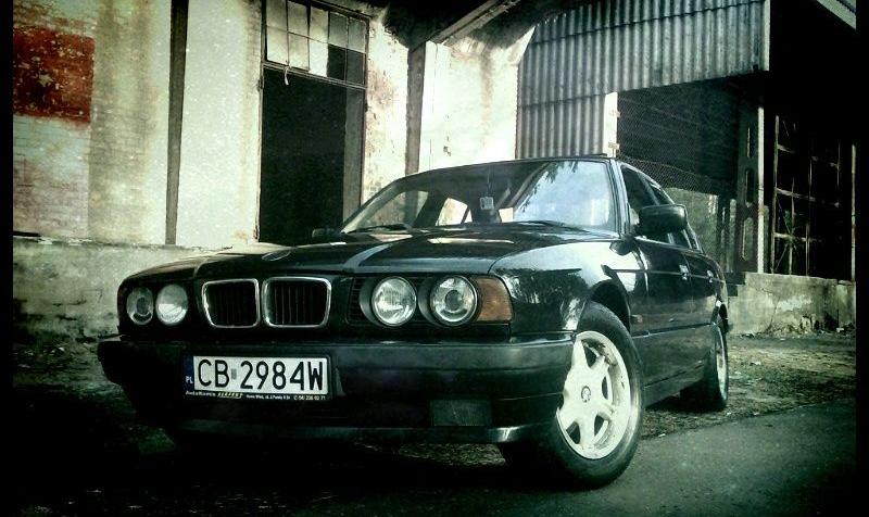BMW Seria 5 E34 Sedan 525 i 24V 192KM 141kW 1989-1995