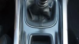 Citroen C4 II Hatchback 5d 2.0 HDi 150KM - galeria redakcyjna - skrzynia biegów