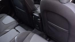 Volvo V40 II Hatchback 1.6 T3 150KM - galeria redakcyjna - widok ogólny wnętrza