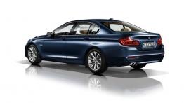 BMW serii 5 F10 Facelifting (2014) - tył - reflektory wyłączone