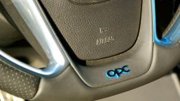 Opel Astra J Facelifting - galeria redakcyjna - kierownica