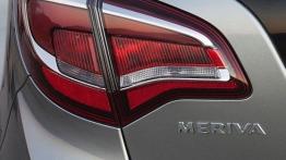 Opel Meriva II Facelifting (2014) - lewy tylny reflektor - wyłączony