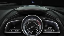 Mazda 2 III (2015) - zestaw wskaźników