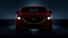 Mazda 6 III Sedan Facelifting (2015) - przód - reflektory włączone