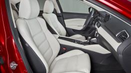 Mazda 6 III Sedan Facelifting (2015) - widok ogólny wnętrza z przodu