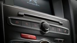 Citroen C4 II Hatchback Facelifting (2015) - konsola środkowa