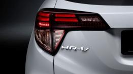 Honda HR-V II (2015) - lewy tylny reflektor - włączony