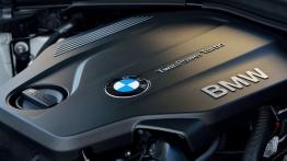 BMW 320d EfficientDynamics Touring Facelifting (2015) - silnik
