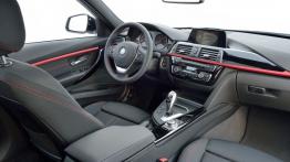 BMW 320d EfficientDynamics Touring Facelifting (2015) - widok ogólny wnętrza z przodu