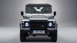 Land Rover Defender 2,000,000 (2015) - widok z przodu