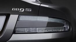 Aston Martin DB9 GT (2016) - prawy tylny reflektor - wyłączony