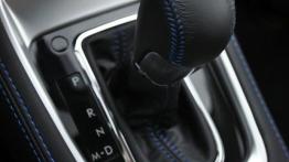 Subaru Levorg 1.6 GT 170 KM - galeria redakcyjna - dźwignia zmiany biegów
