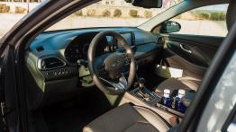 Hyundai i30 Fastback - galeria redakcyjna - kokpit