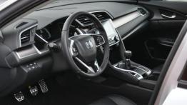 Honda Civic sedan 4d - galeria redakcyjna  - kokpit