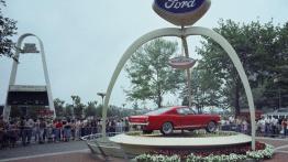 Ford Mustang - krótka historia sportowego Forda - widok z ty?u