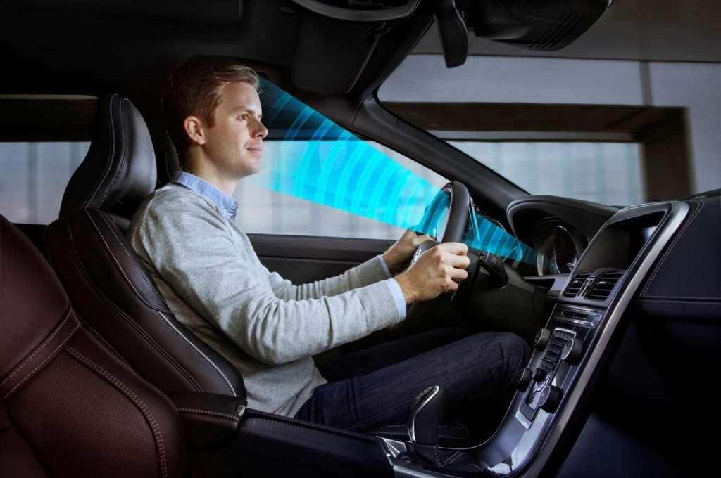 Sensory w Volvo wykryją, czy kierowca jest skupiony