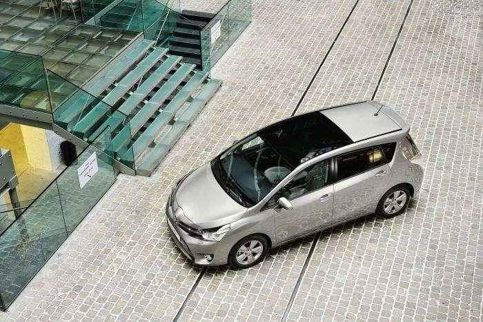 Nowa Toyota Verso dostanie silnik z BMW • AutoCentrum.pl