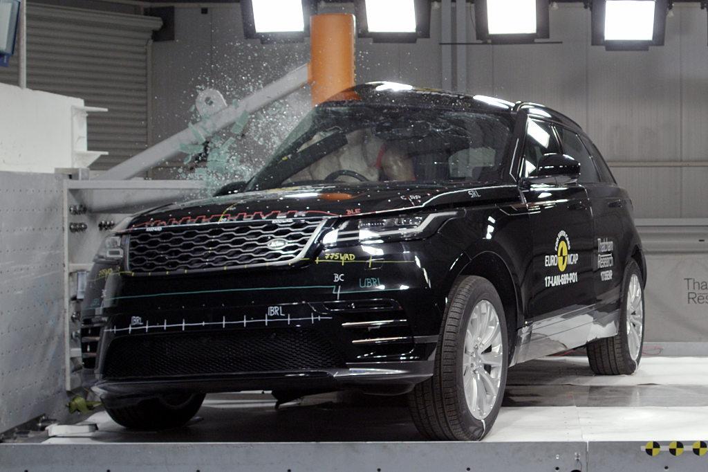 Range Rover Velar z pięcioma gwiazdkami • AutoCentrum.pl