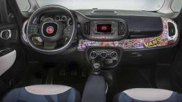 Fiat 500L-Vans - projekt inspirowany butami