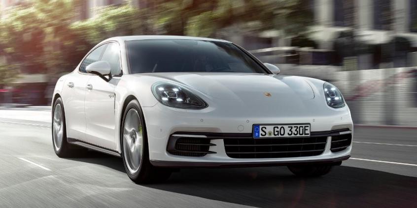 Nowe Porsche Panamera również hybrydą • AutoCentrum.pl