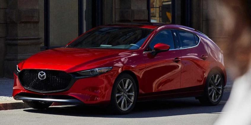 Nowa Mazda 3 w dwóch odmianach debiutuje w LA • AutoCentrum.pl