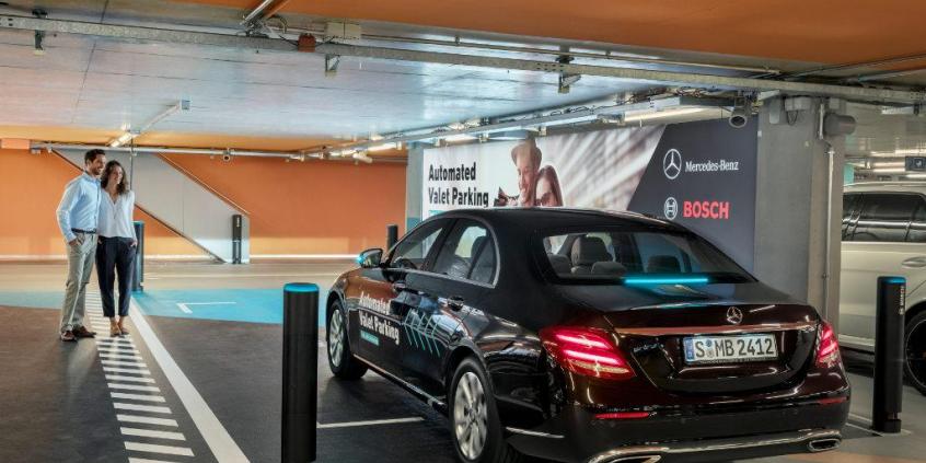 Mercedes i Bosch uruchomiły pierwszy w pełni autonomiczny