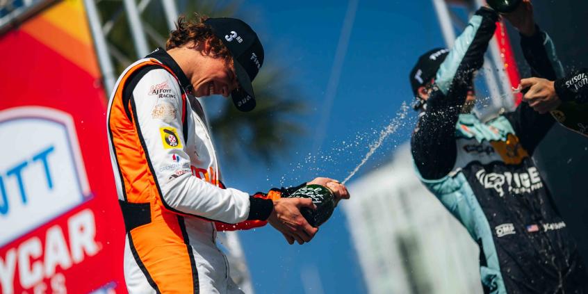 Polski talent podbija Amerykę. 20-letni Tymek Kucharczyk na podium w debiucie Indy NXT